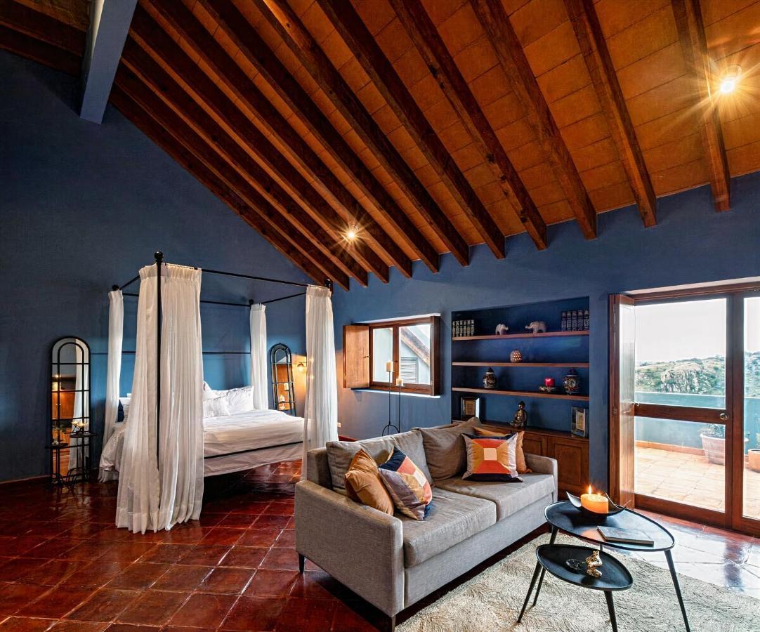 Holt Balcones Guesthouse - King Bed Room Альенде Экстерьер фото