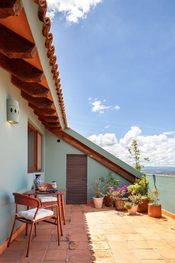 Holt Balcones Guesthouse - King Bed Room Альенде Экстерьер фото