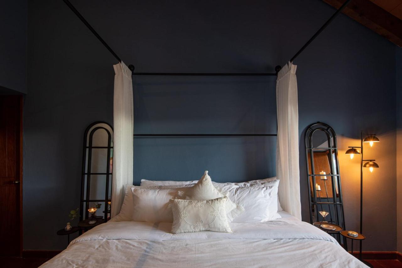 Holt Balcones Guesthouse - King Bed Room Альенде Экстерьер фото