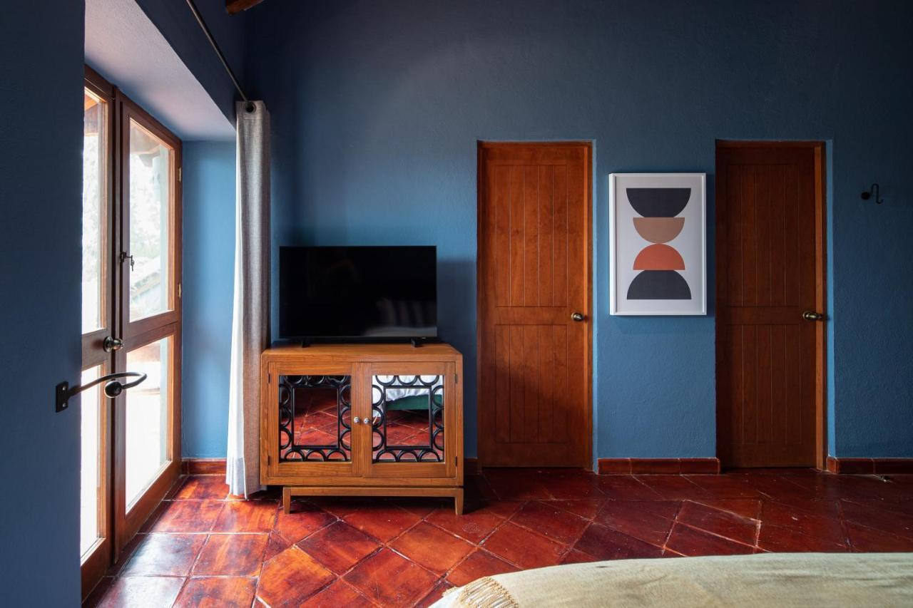 Holt Balcones Guesthouse - King Bed Room Альенде Экстерьер фото